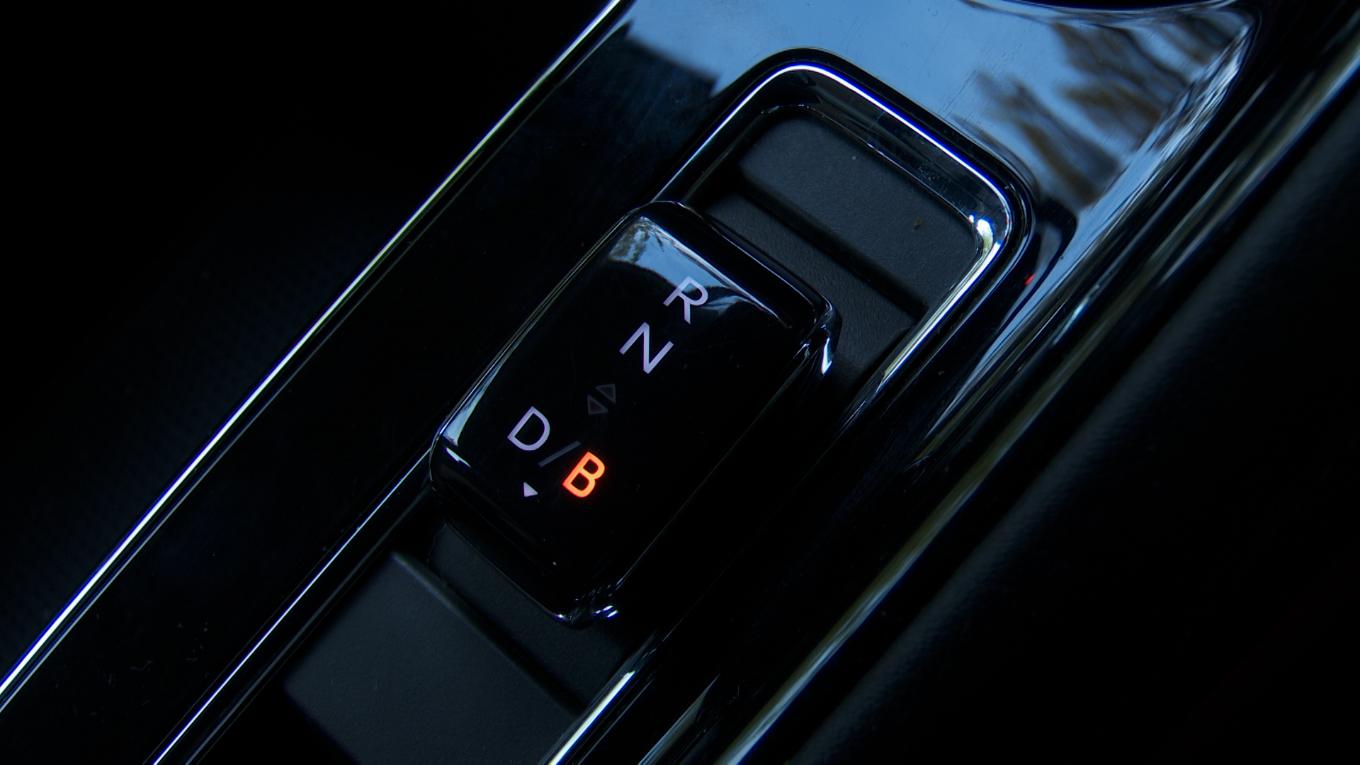 132kW 60 Suite 62kWh 5dr Auto [120kW]